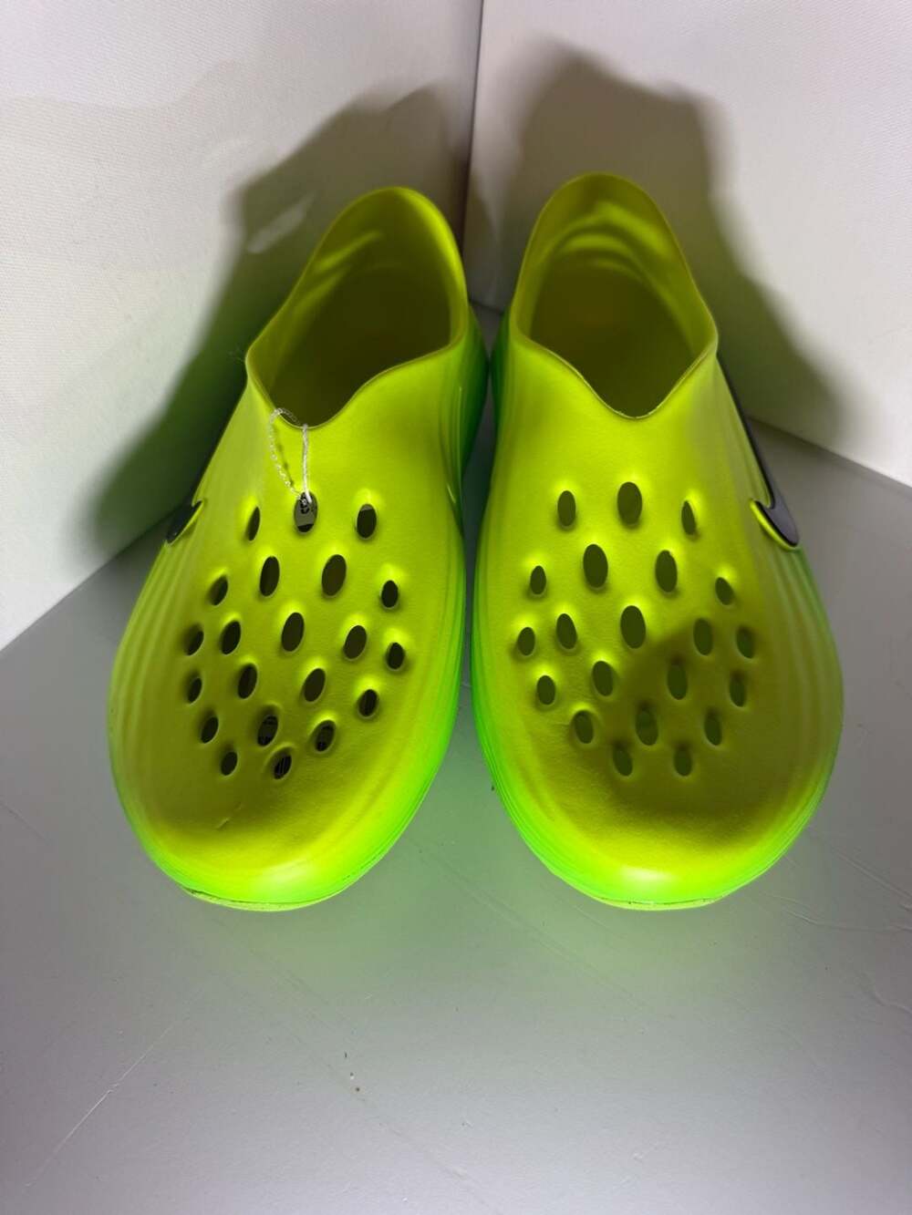 Nike ReactX Rejuven8 Green Strike Volt